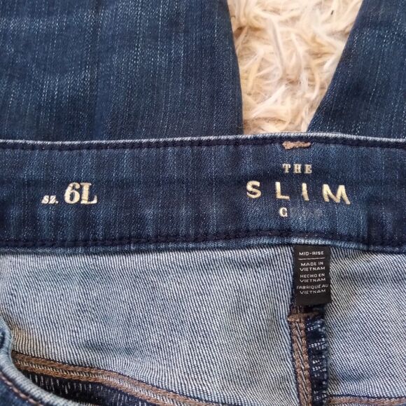 WHBM The Slim Mid Rise Sz 6 Long Tall Women's Dark Wash Solid Stretch Jeans - Picture 4 of 5